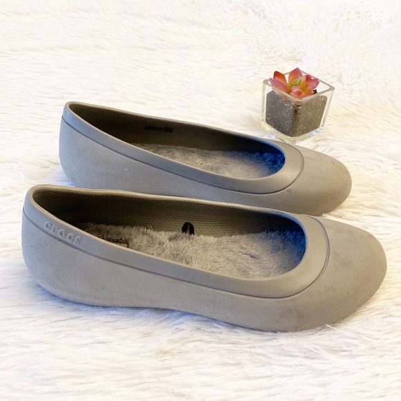 CROCS | Grey Ballet Flats loafers faux fur footbed women’s 6 - Picture 3 of 9
